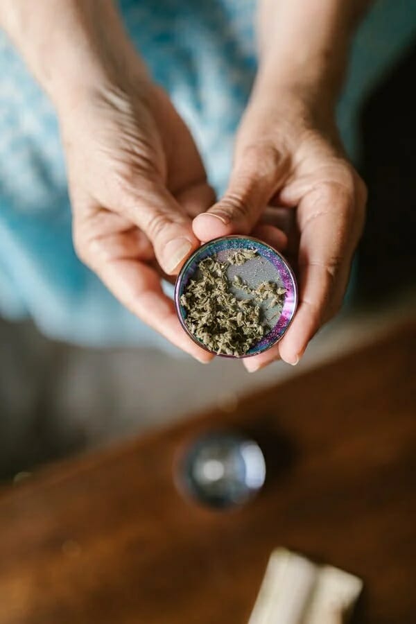 Buy cannabis Online Nunavut | Budmail Canada | Budmail Canada