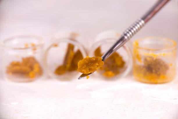 Cannabis shatter online in Canada | Budmail Canada